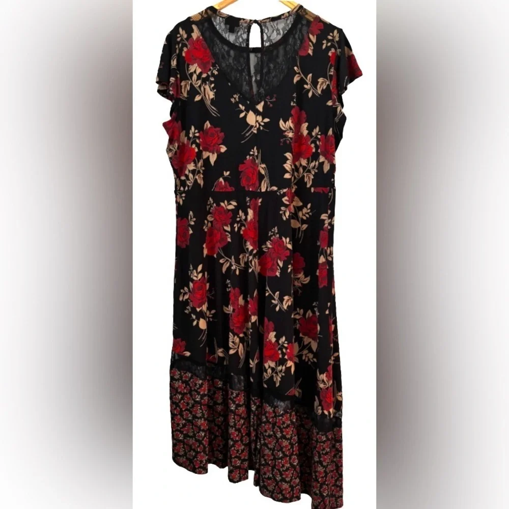 torrid Whimsigoth blk lace & studio knit floral fluttr slv assym midi drss SZ 3 - Picture 3 of 10
